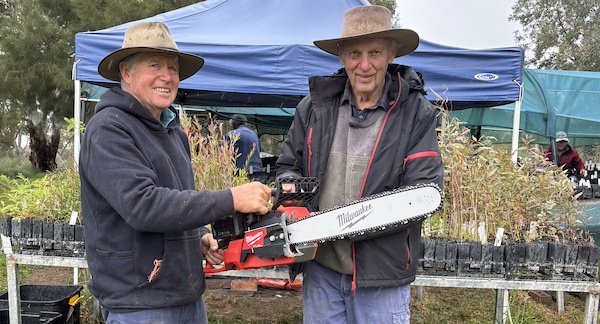 Landcare Australia Milwalkee GaryIanRed