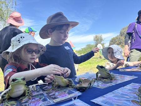 YLG Childrens Frogwatch 251019 3685 2